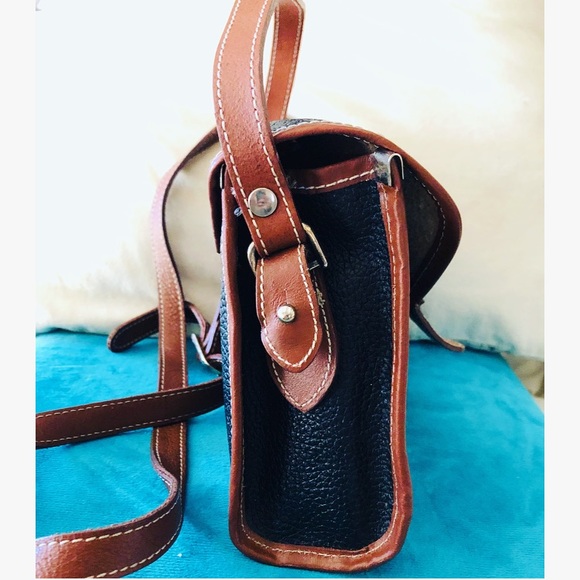 Dooney & Bourke Leather Crossbody Purse - Picture 5 of 8
